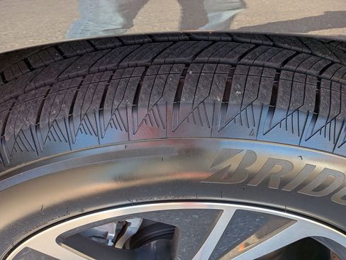 Used 2025 Lexus RX 350 Premium image 11