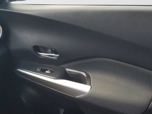 Used 2020 Nissan Kicks SV FWD image 13