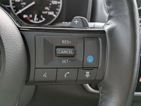 Used 2023 Nissan Rogue SL AWD/4WD image 24