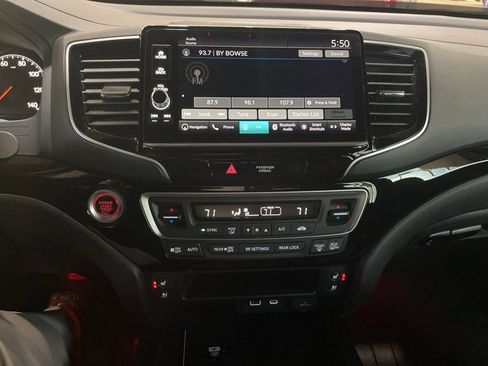 Used 2025 Honda Ridgeline Black Edition image 22