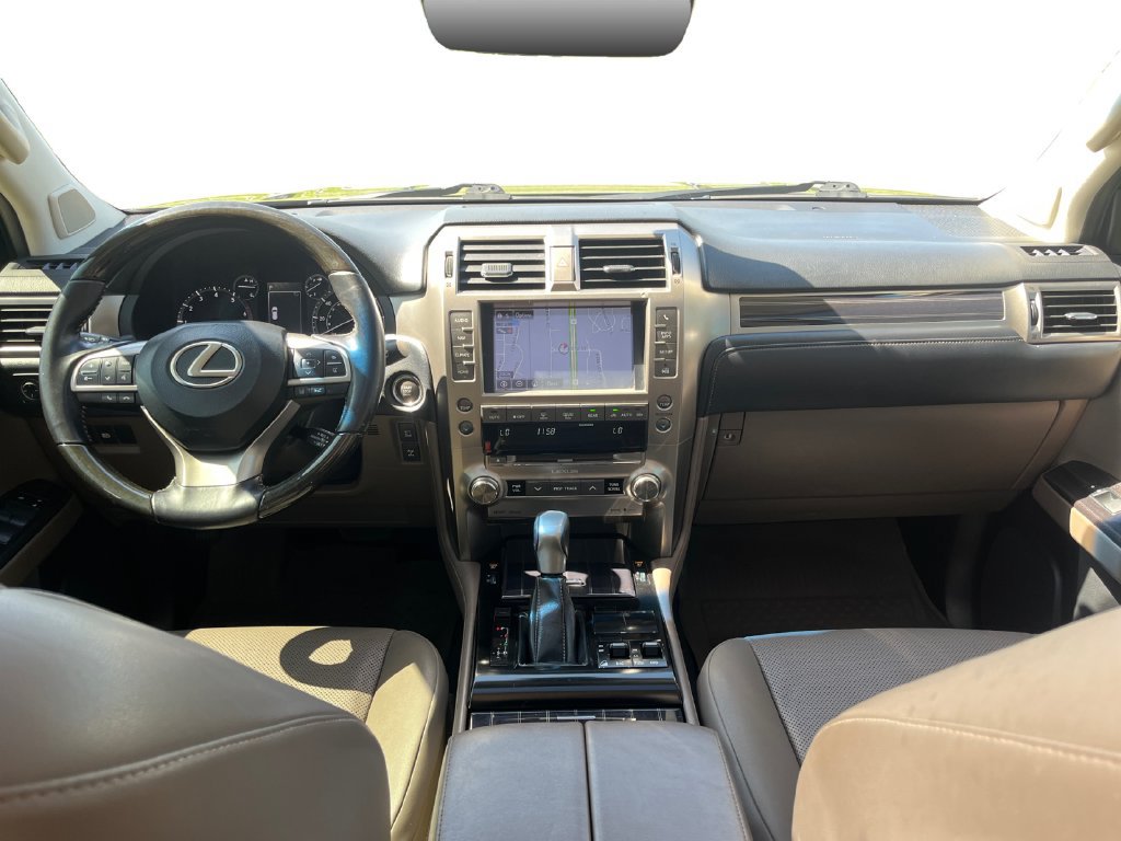 Used 2020 Lexus GX 460 Premium w/ Premium Package AWD/4WD image 10