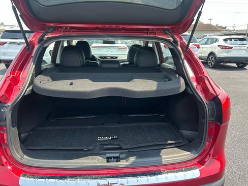 Used 2018 Nissan Rogue Sport SL AWD/4WD image 12