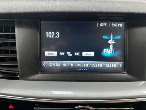 Used 2018 Buick Regal Preferred FWD image 13