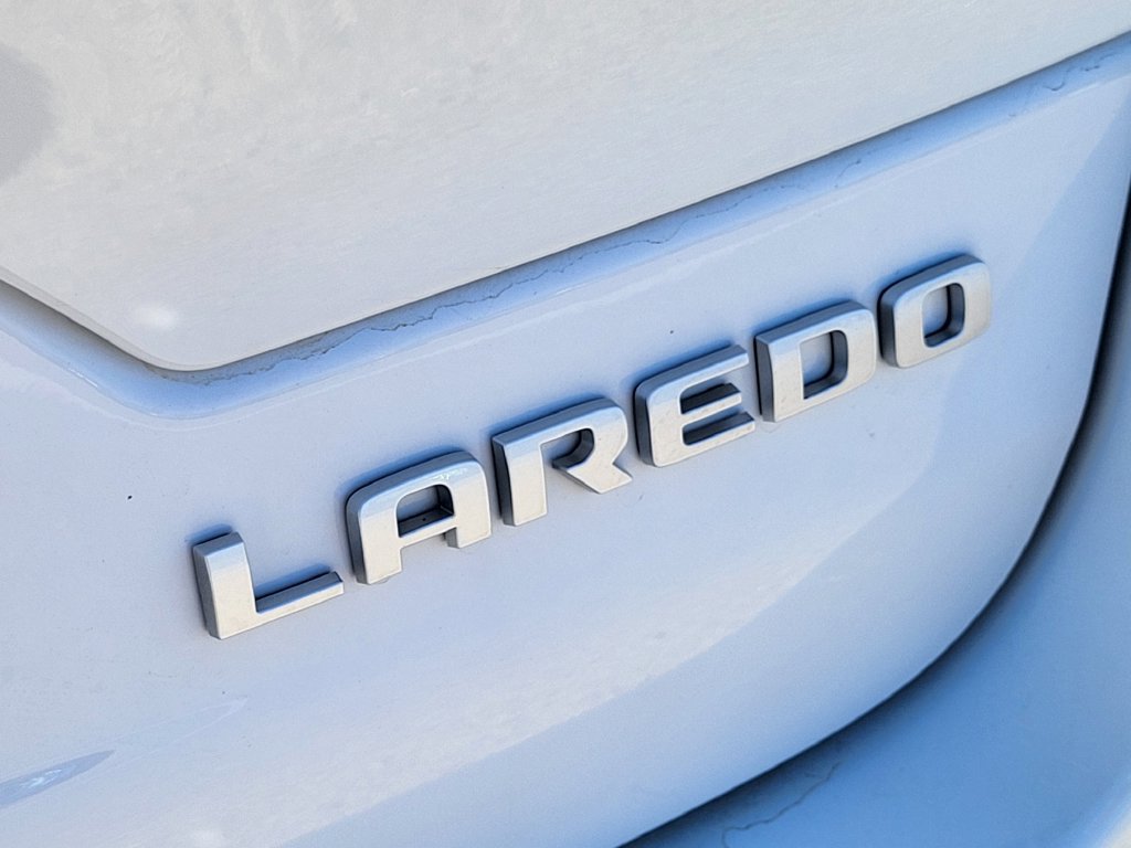 New 2026 Jeep Grand Cherokee Laredo AWD/4WD image 11
