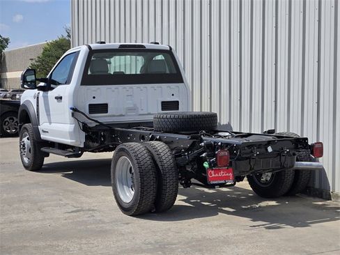 New 2026 Ford F550 4x4 Regular Cab Super Duty image 7