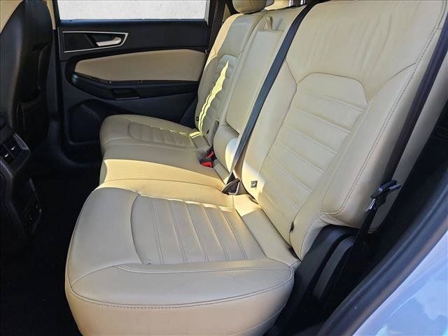 Used 2015 Ford Edge SEL w/ Equipment Group 201A AWD/4WD image 19