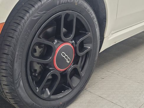 Used 2015 FIAT 500 Pop FWD image 31