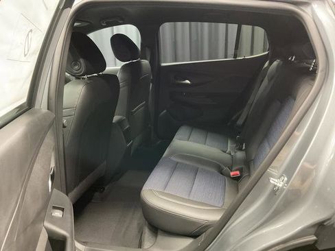 New 2026 Buick Envista Preferred FWD image 9