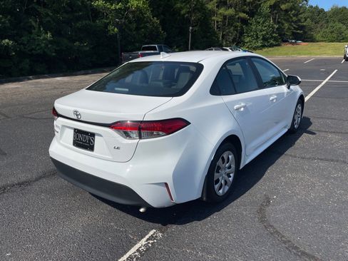Used 2026 Toyota Corolla LE FWD image 17