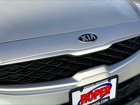 Used 2021 Kia Forte LXS FWD image 29