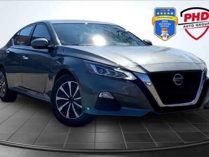 Used 2022 Nissan Altima 2.5 SV