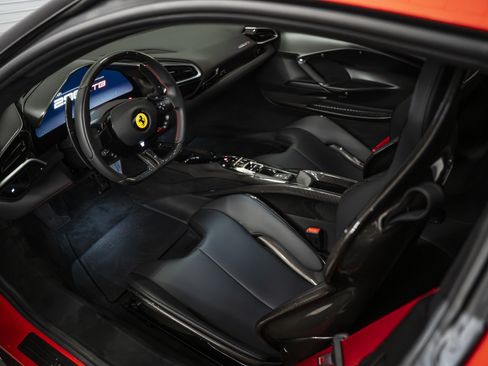 Used 2023 Ferrari 296 GTB RWD image 31