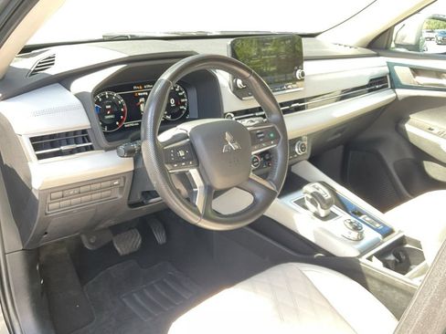 Used 2022 Mitsubishi Outlander SEL AWD/4WD image 17