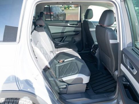 New 2026 Volkswagen Atlas Peak Edition image 41