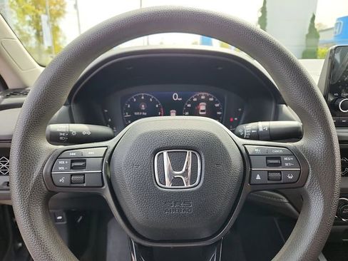 Used 2025 Honda Accord LX image 18