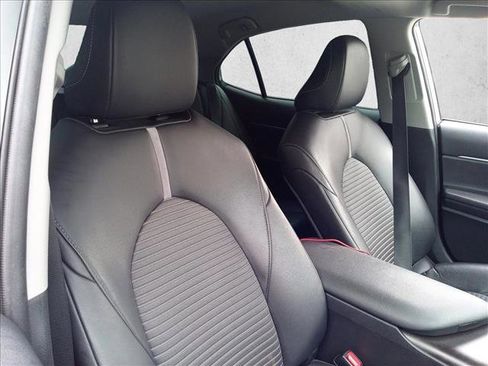 Used 2023 Toyota Camry SE w/ Convenience Package FWD image 12