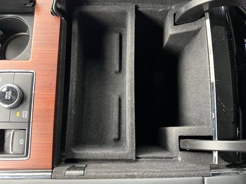 Used 2023 Lincoln Navigator Reserve image 18