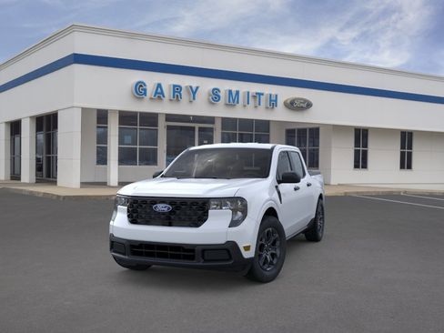 New 2025 Ford Maverick XLT w/ 4K Tow Package AWD/4WD image 2