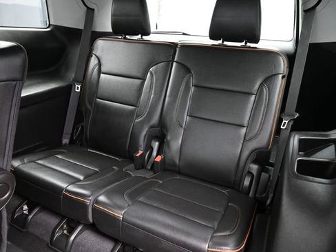 Used 2023 GMC Acadia AT4 w/ Technology Package image 13