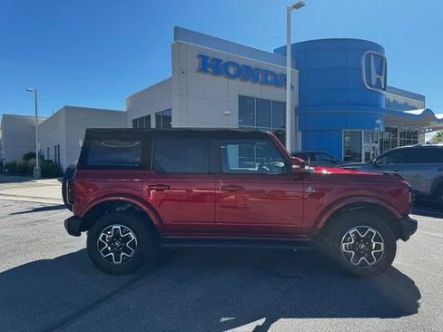 Used 2023 Ford Bronco Outer Banks AWD/4WD image 4