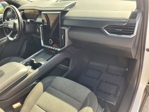 Certified 2025 GMC Acadia Elevation image 17