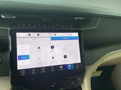 Used 2025 Jeep Grand Cherokee Limited image 79