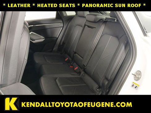 Used 2023 Audi Q3 2.0T Premium image 18