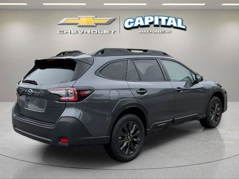 Used 2025 Subaru Outback Onyx Edition AWD/4WD image 5