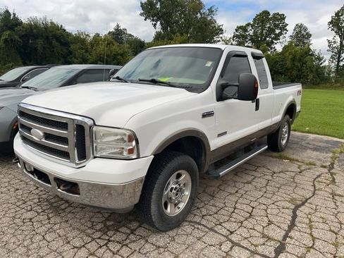 Used 2005 Ford F250 XL image 1