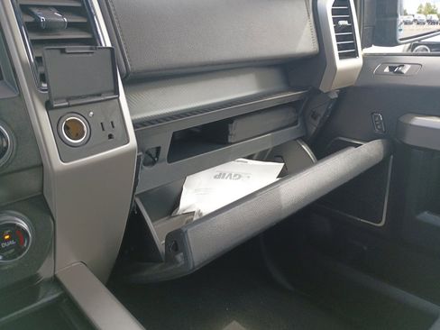 Used 2020 Ford F150 Lariat w/ Equipment Group 502A Luxury AWD/4WD image 29