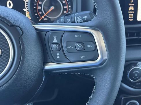 New 2025 Jeep Wrangler Sahara w/ Technology Group image 19