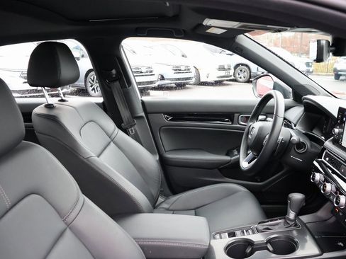 Certified 2025 Honda Civic Sport Touring image 8