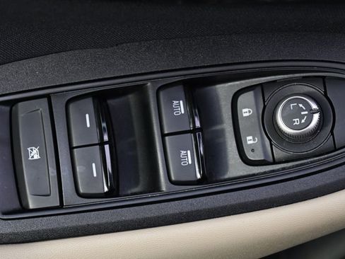 Certified 2023 Subaru Outback Premium image 22