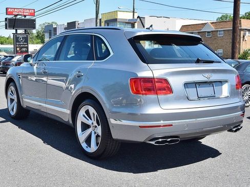 Used 2019 Bentley Bentayga image 7