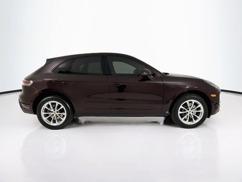 Certified 2025 Porsche Macan AWD/4WD image 8