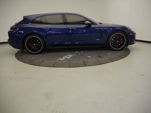 Certified 2023 Porsche Panamera 4S image 8