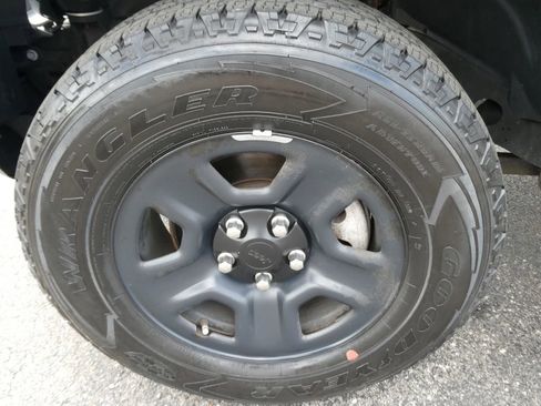 Used 2018 Jeep Wrangler Unlimited Sport AWD/4WD image 10