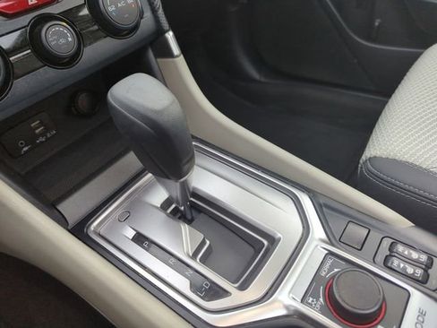 Used 2023 Subaru Forester Premium image 30