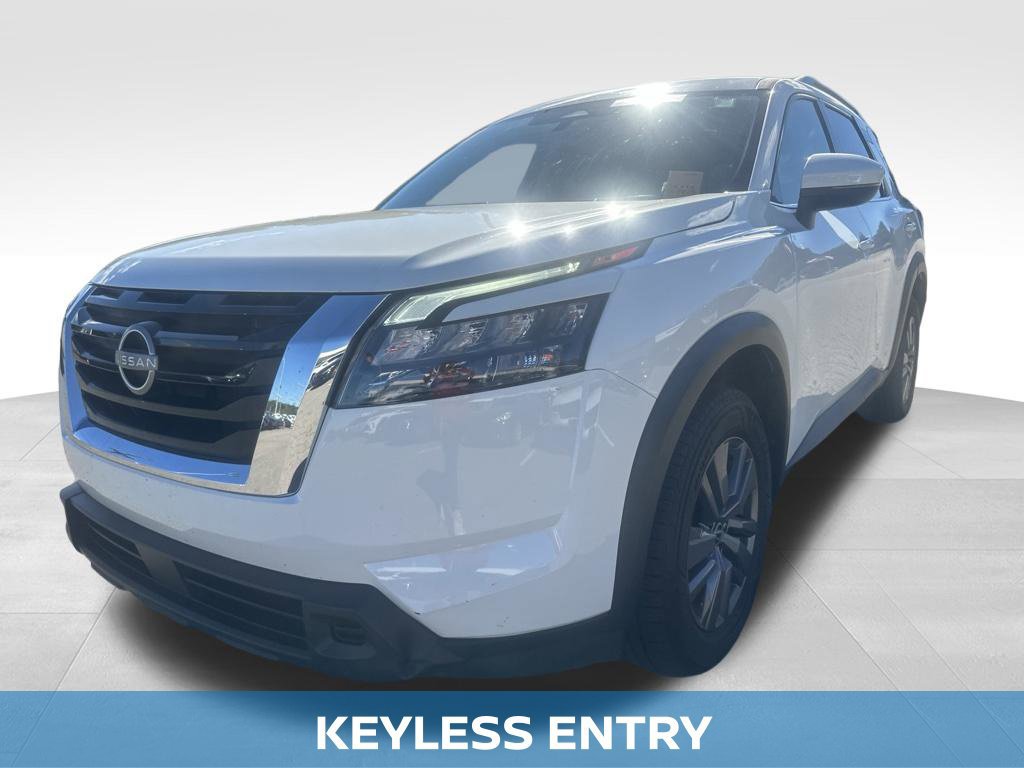 Used 2025 Nissan Pathfinder SV AWD/4WD image 3
