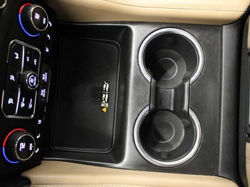 Used 2023 Chevrolet Tahoe Premier AWD/4WD image 41