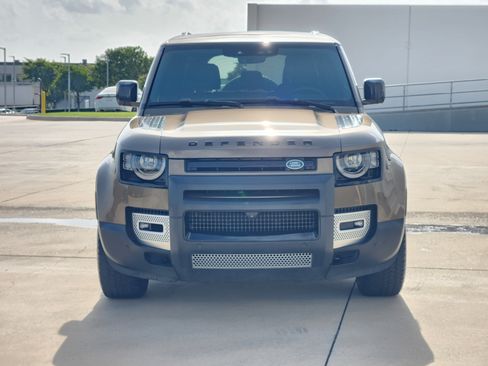 Used 2024 Land Rover Defender 110 S AWD/4WD image 2