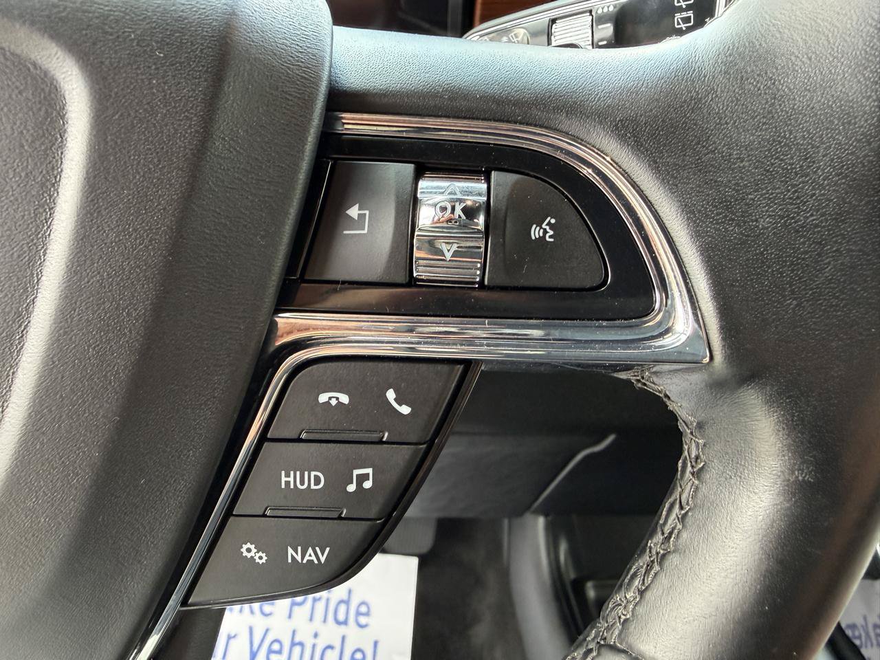 Used 2021 Lincoln Navigator Reserve w/ Luxury Package RWD image 24