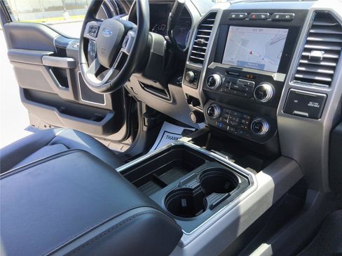 Certified 2021 Ford F250 Platinum w/ FX4 Off-Road Package AWD/4WD image 28