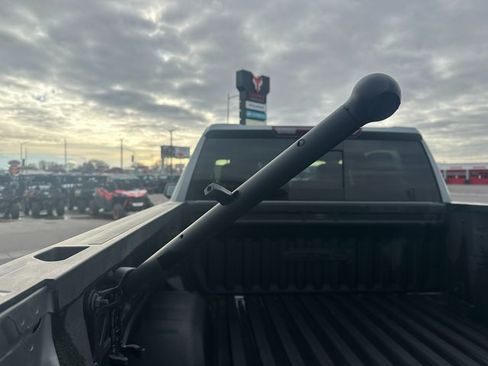 Used 2024 GMC Sierra 1500 AT4 w/ Technology Package image 14