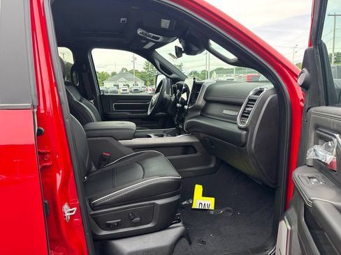 New 2026 RAM 2500 Laramie AWD/4WD image 26