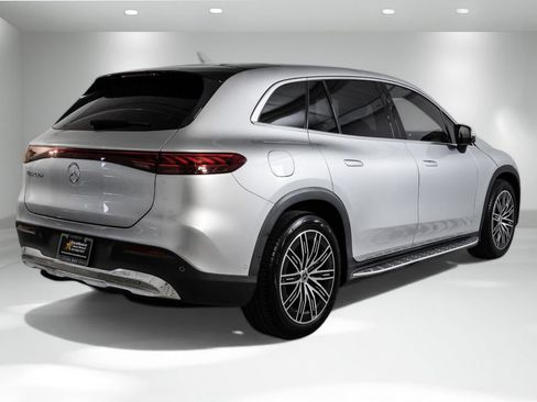 Used 2023 Mercedes-Benz EQS 450+ SUV image 7