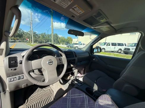 Used 2006 Nissan Frontier SE w/ (P01) Power Pkg image 11