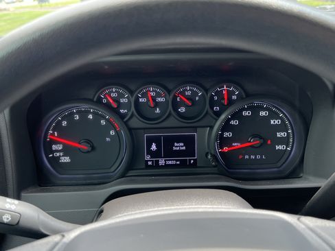 Used 2025 Chevrolet Silverado 1500 Custom Trail Boss AWD/4WD image 21