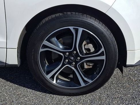 Used 2022 Ford Edge ST AWD/4WD image 8
