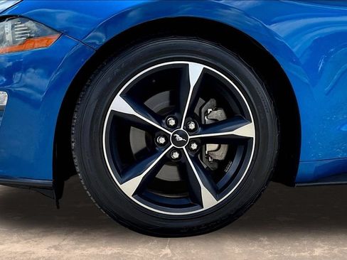 Used 2020 Ford Mustang Coupe RWD image 31